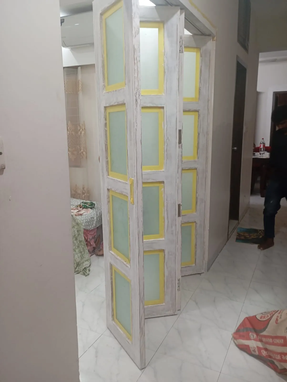 Sliding Door